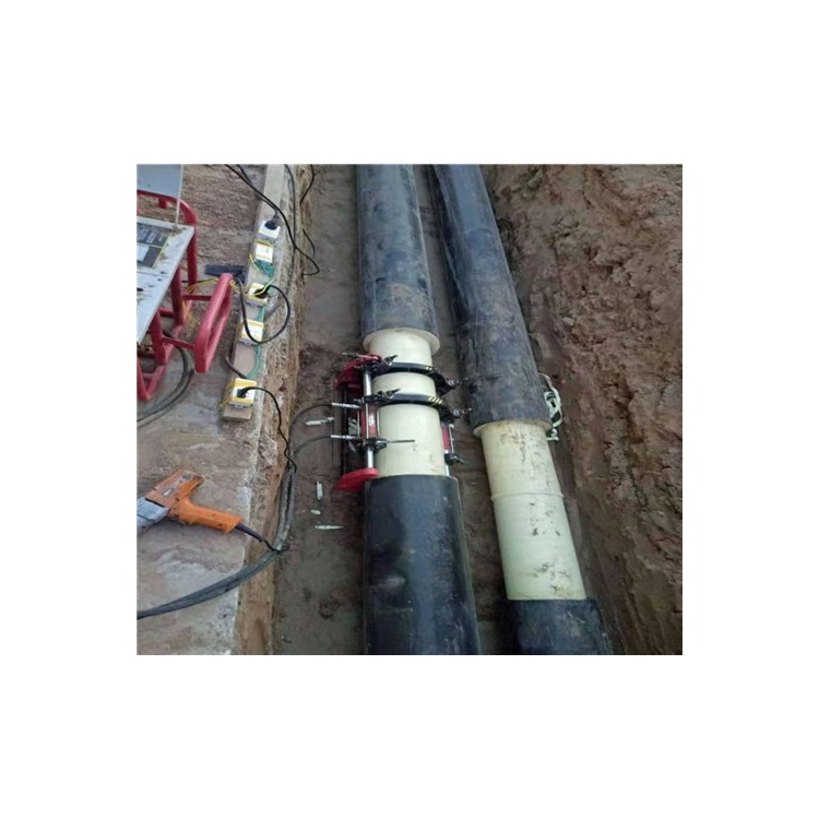 pert Ⅱ型保温管施工现场