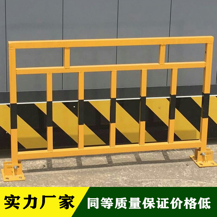 基坑防护网批发黄色网片基坑护栏建